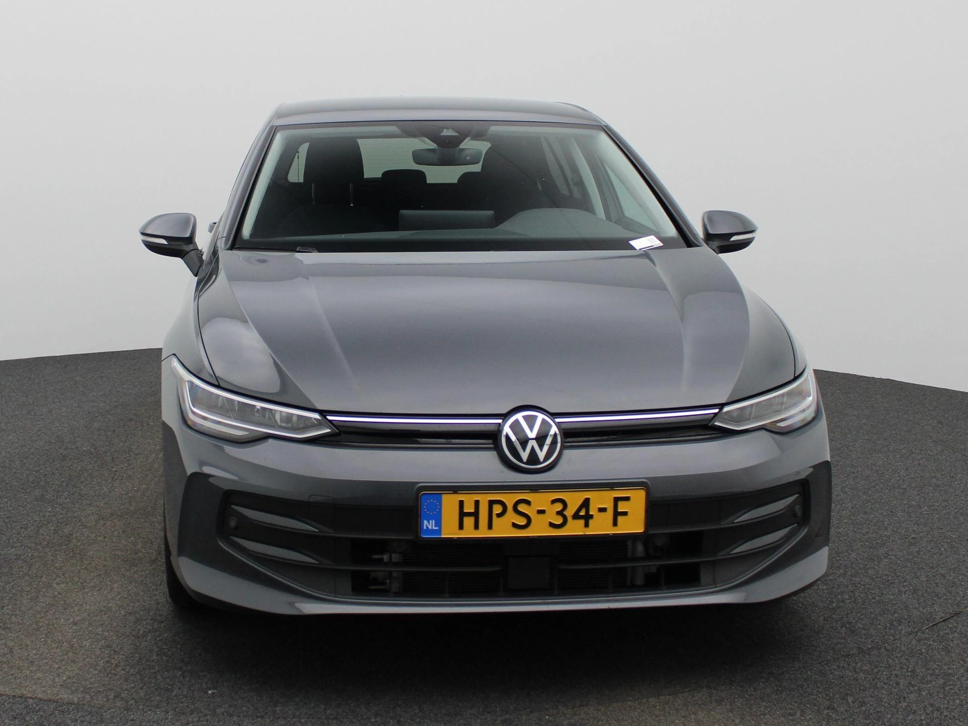 Volkswagen-Golf-image-2