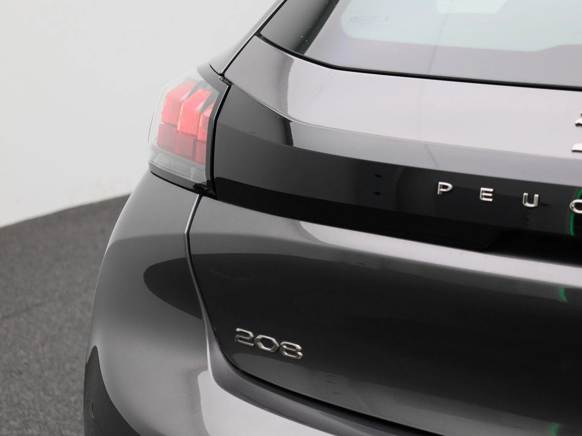 Peugeot-208-image-32