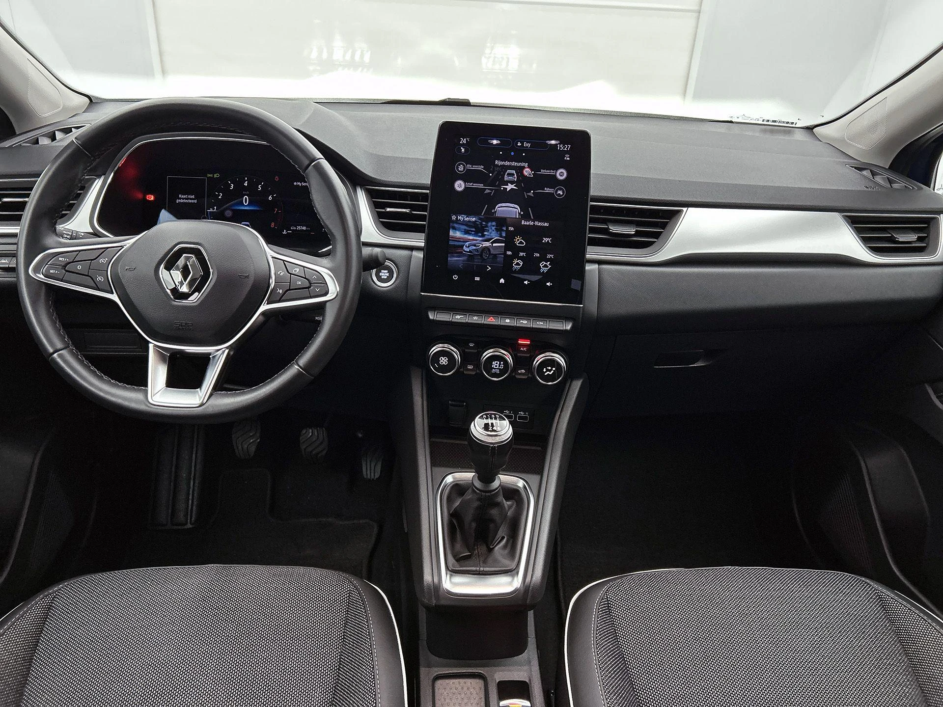 Renault-Captur-image-19