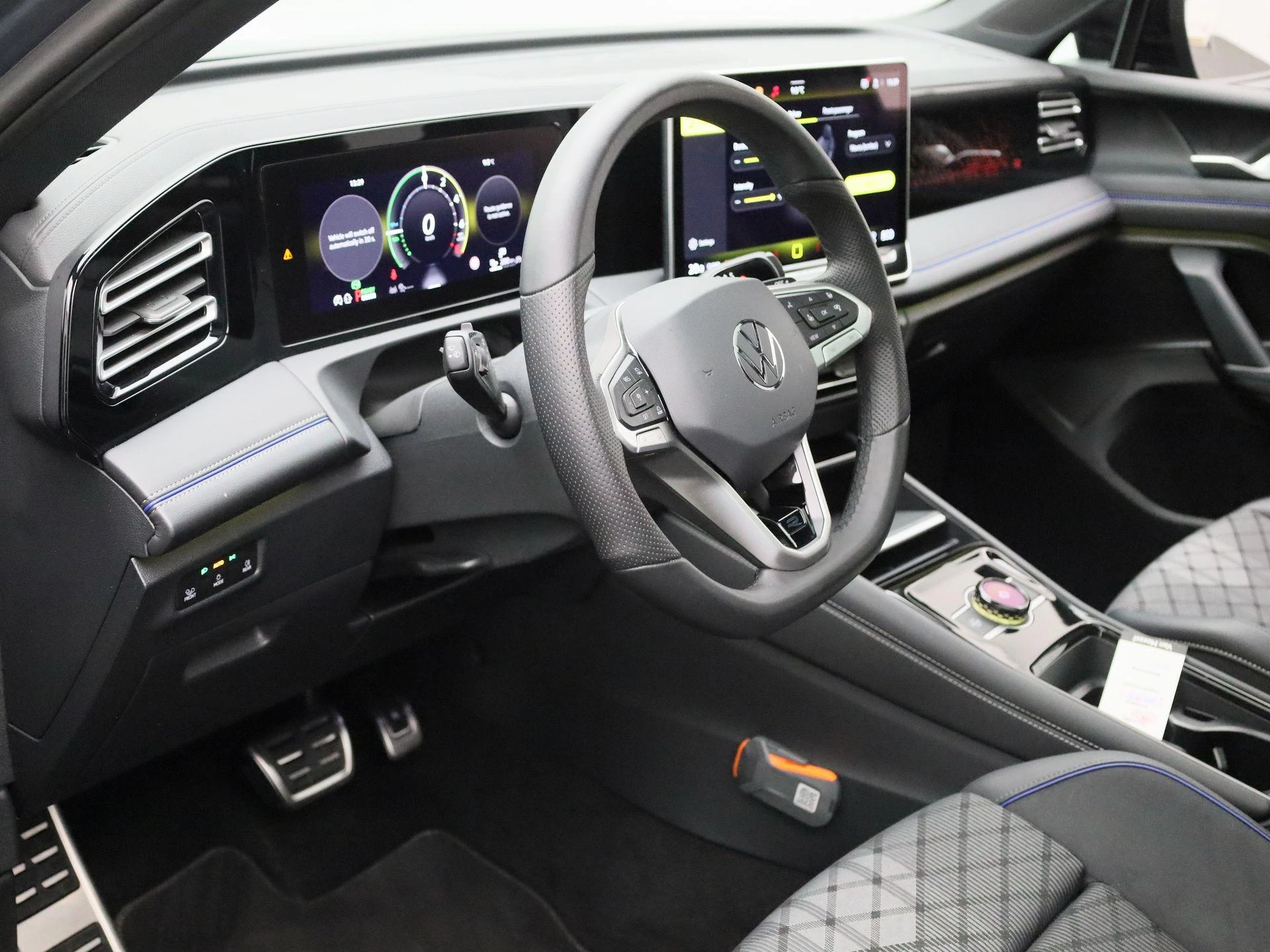 Volkswagen-Tiguan-image-30