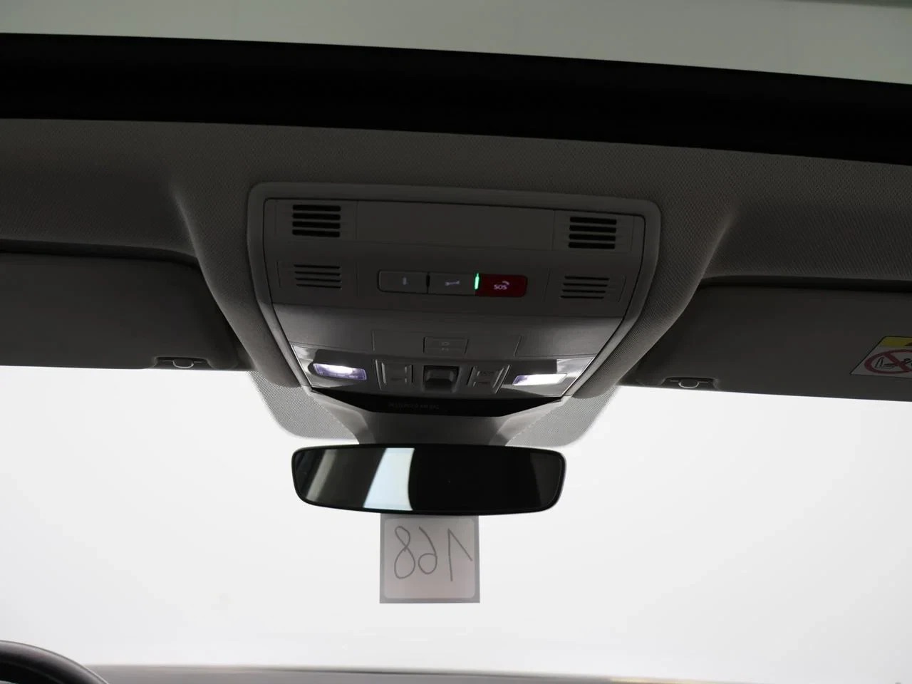 Volkswagen-T-Roc-image-24