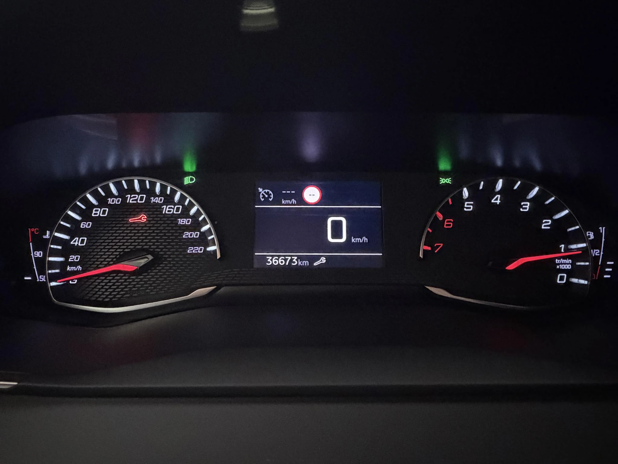Peugeot-2008-image-6