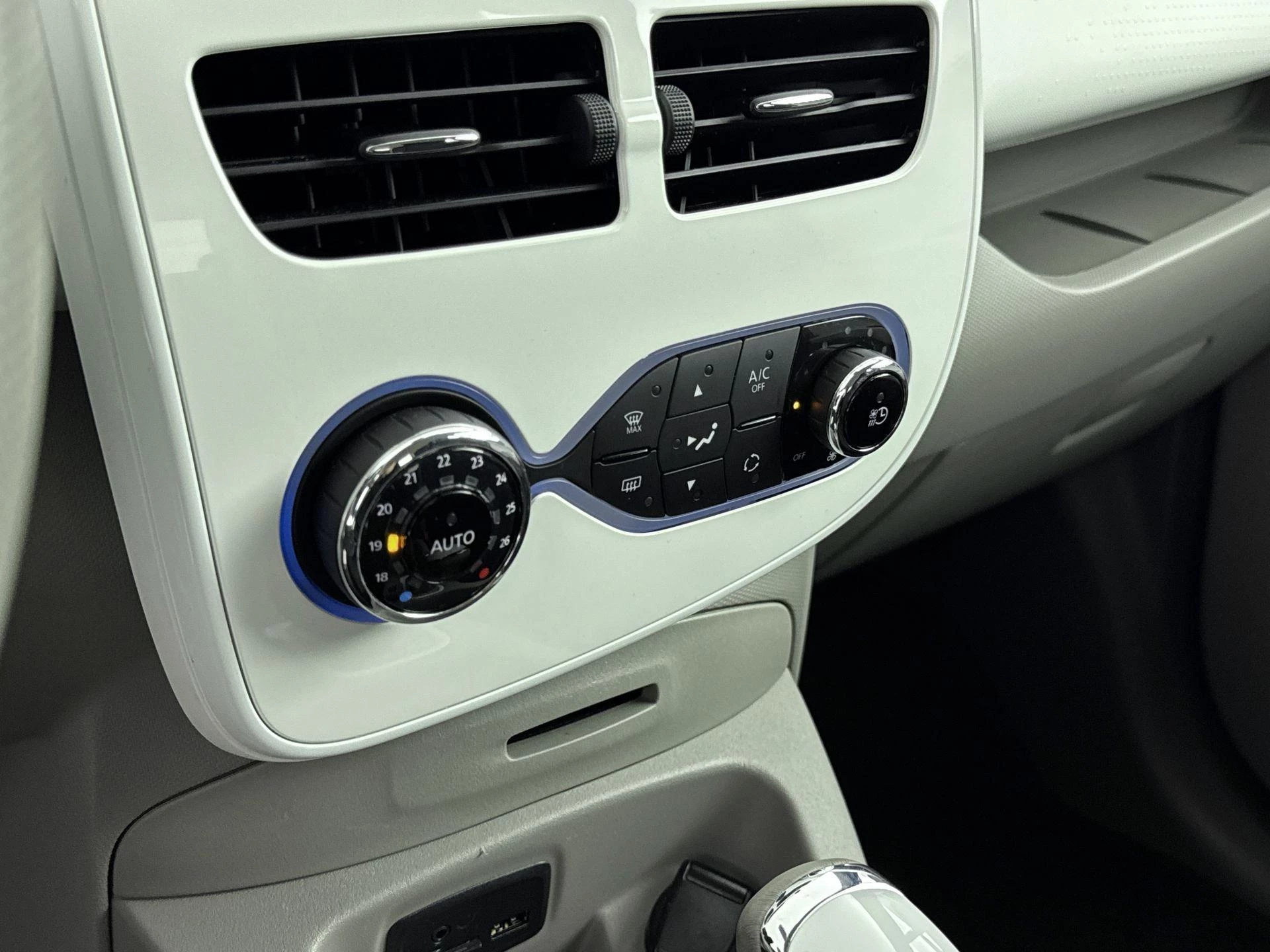 Renault-ZOE-image-20