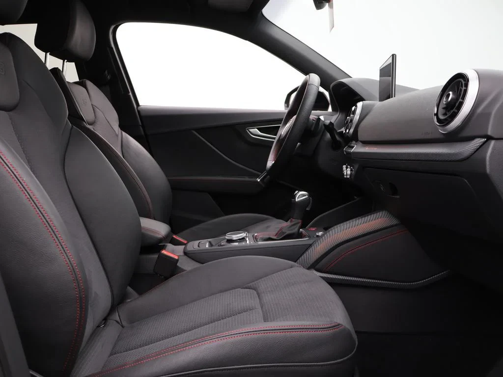Audi-SQ2-image-11