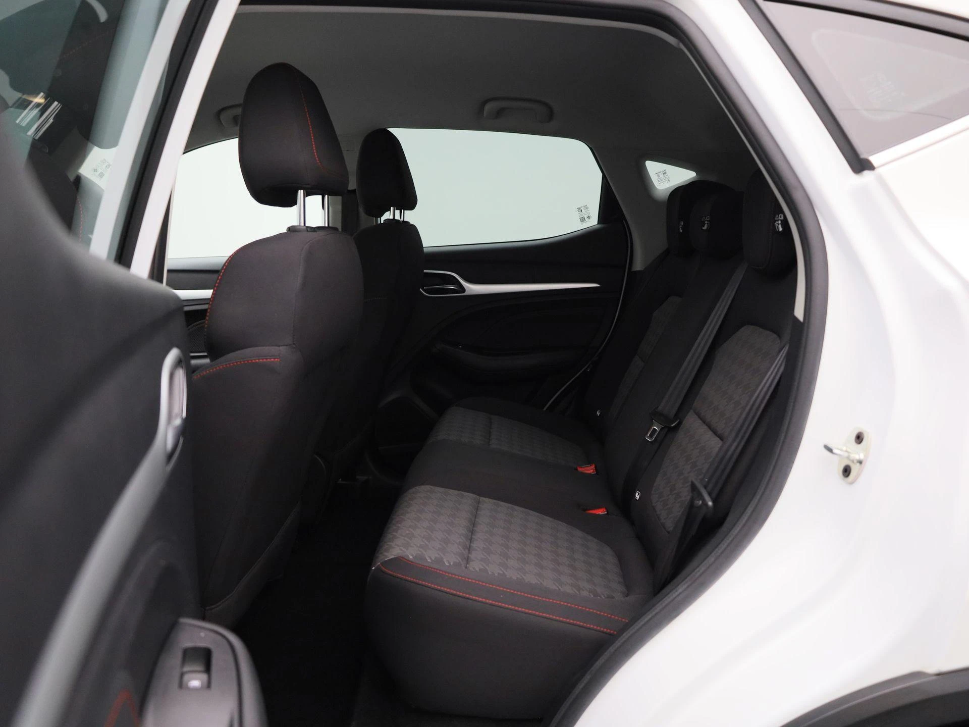 MG ZS EV - 12