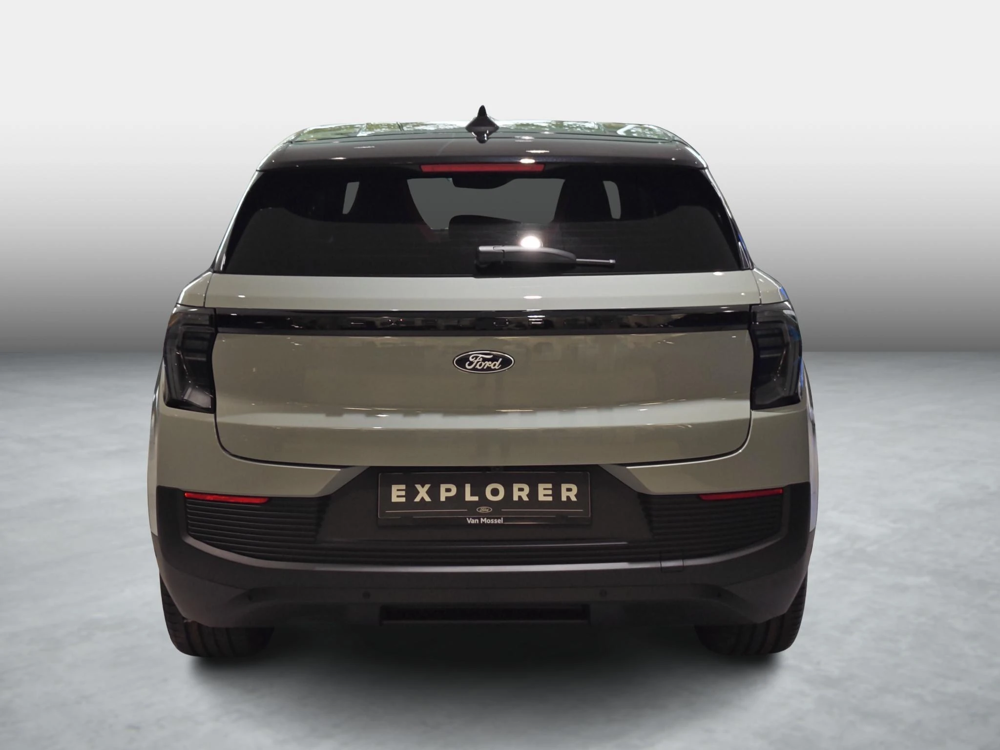 Ford-Explorer-image-4