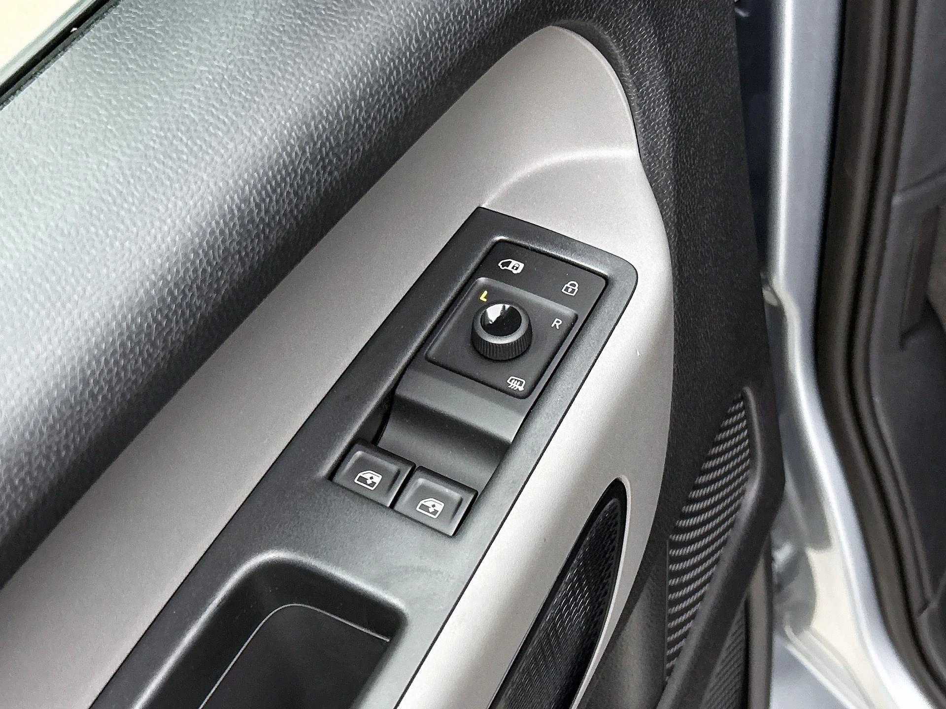 Volkswagen-ID. Buzz Cargo-image-24