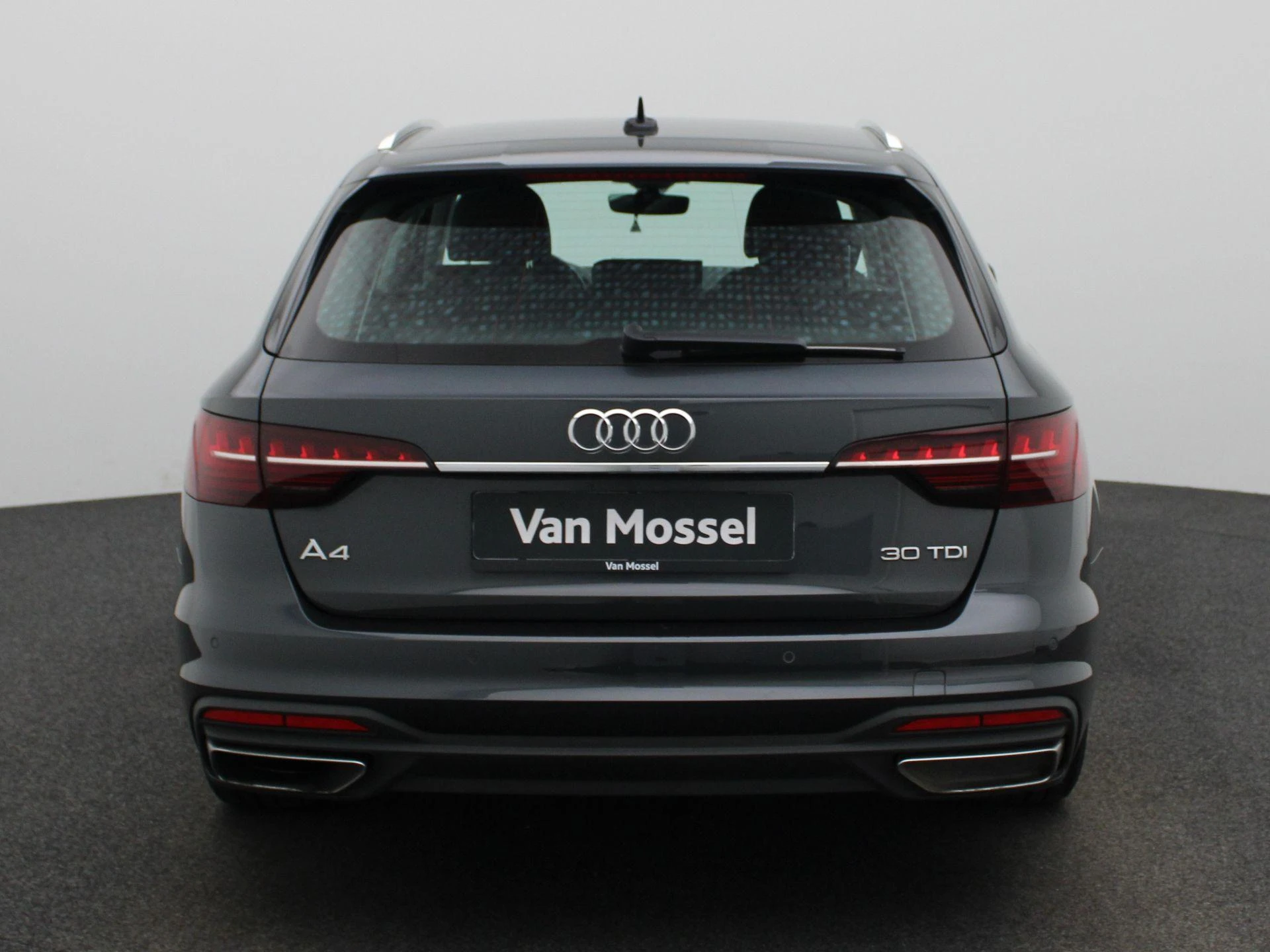 Audi-A4-image-4