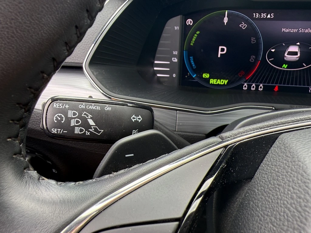 Škoda Superb Combi 1.4 iV Ambition *NAVI*STANDHEIZUNG*LED*