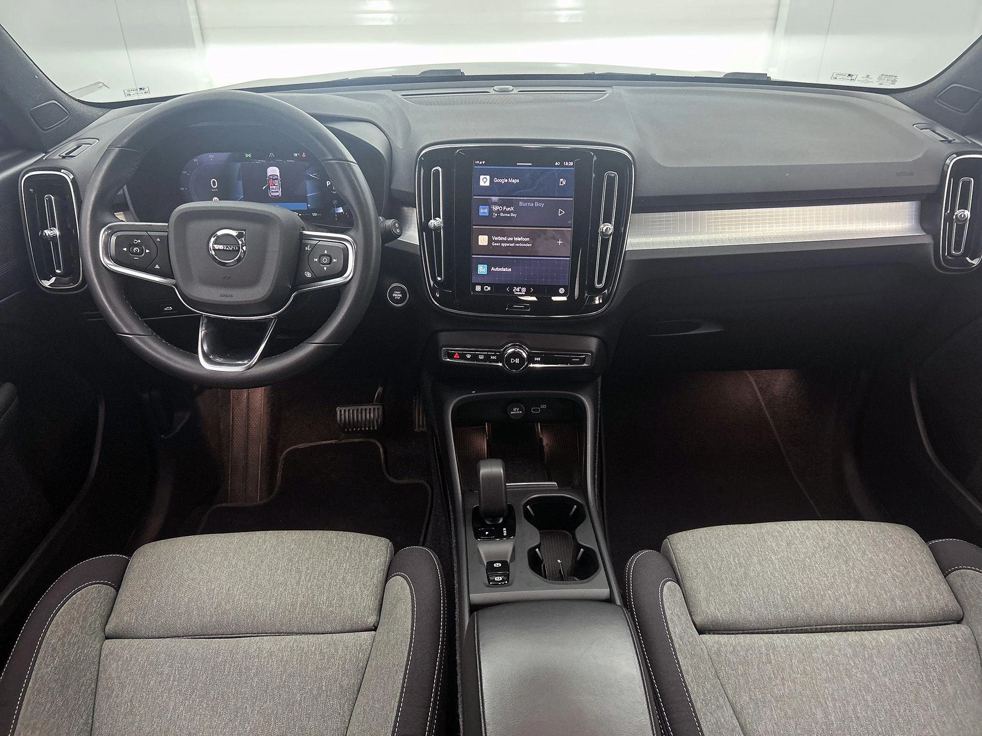 Volvo-XC40-image-20