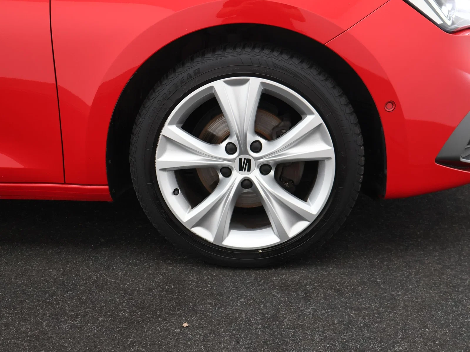 SEAT Leon Leon 1.5TSI FR 130PK *VIRTUAL COCKPIT*LEDER*PDC*CRUISE*NAVI*APP-CONNECT*KEYLESS GO*...*