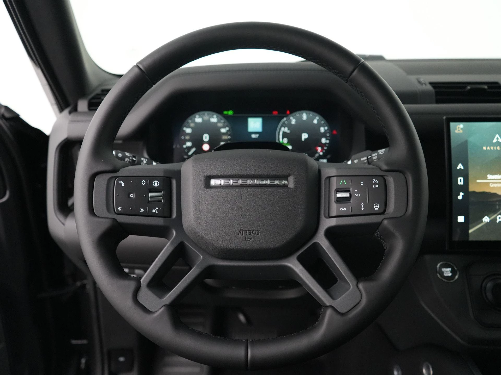 Land Rover-Defender-image-8