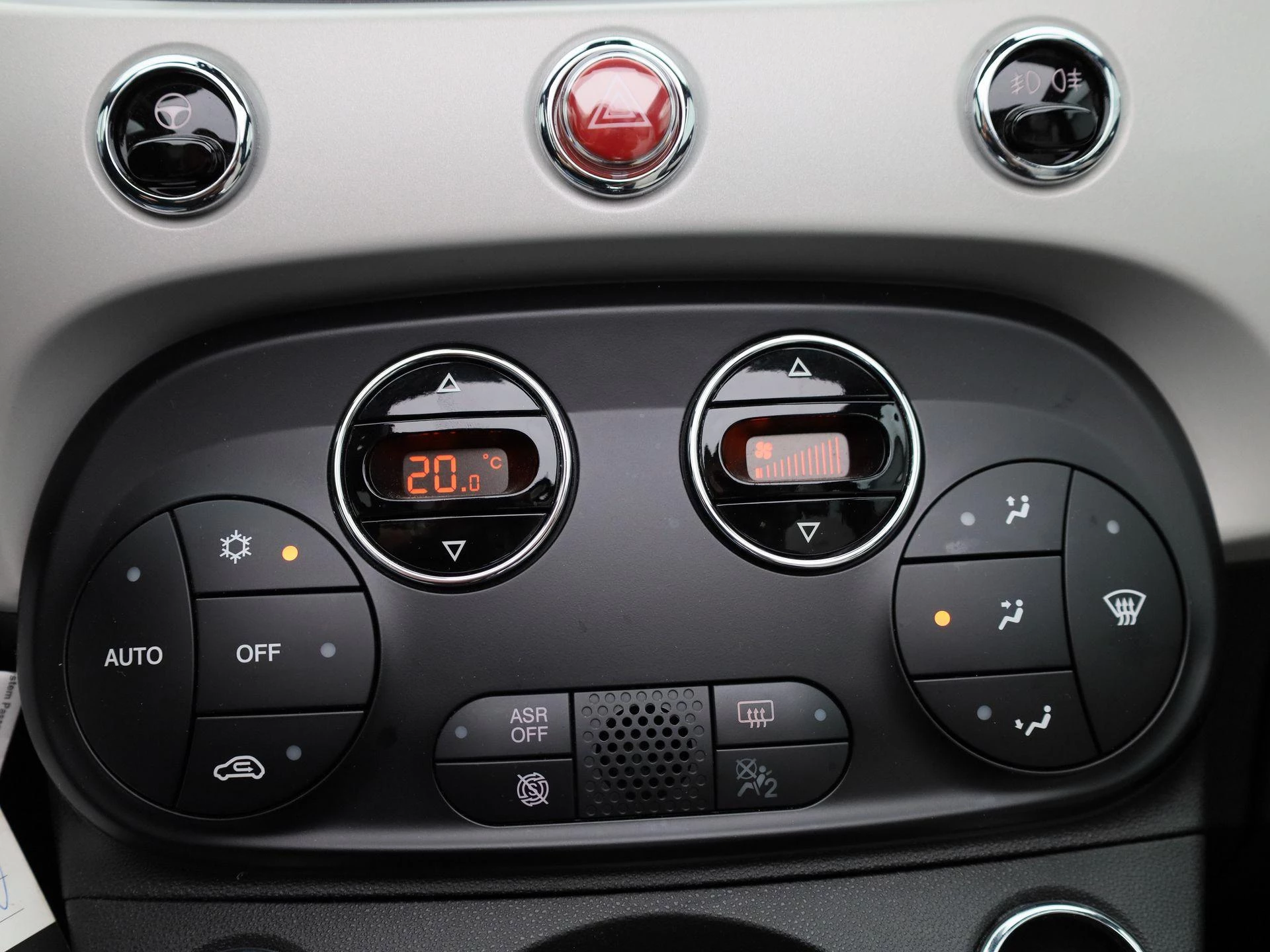 Fiat-500C-image-17