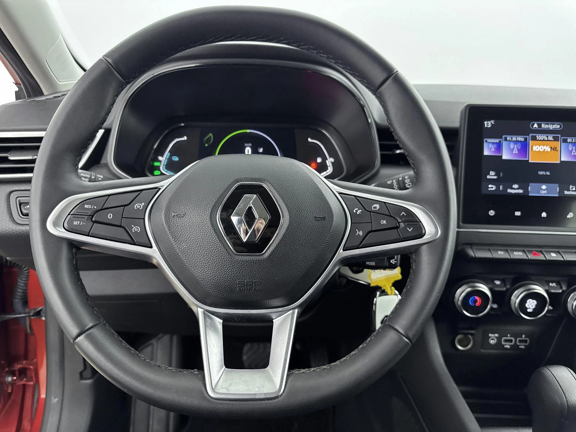 Renault-Clio-image-9