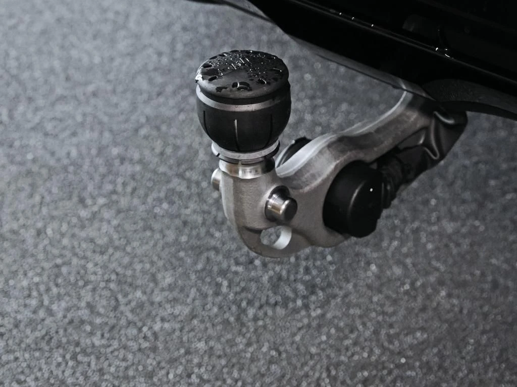 Mercedes-Benz-GLC 300 de-image-20