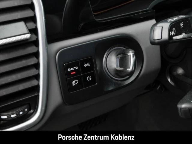Porsche-Cayenne-image-25