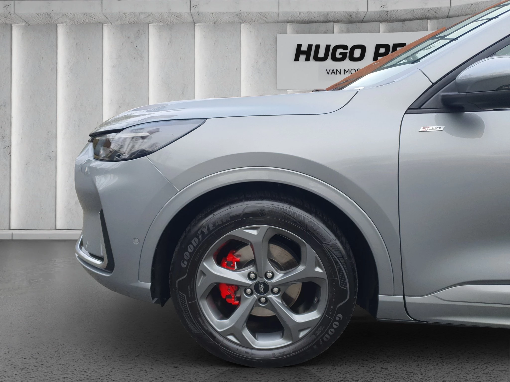 Ford Kuga ST-Line X*PANO*AHK*LED-MATRIX*360GRAD*ACC*NAVI*SOUND-SYS.