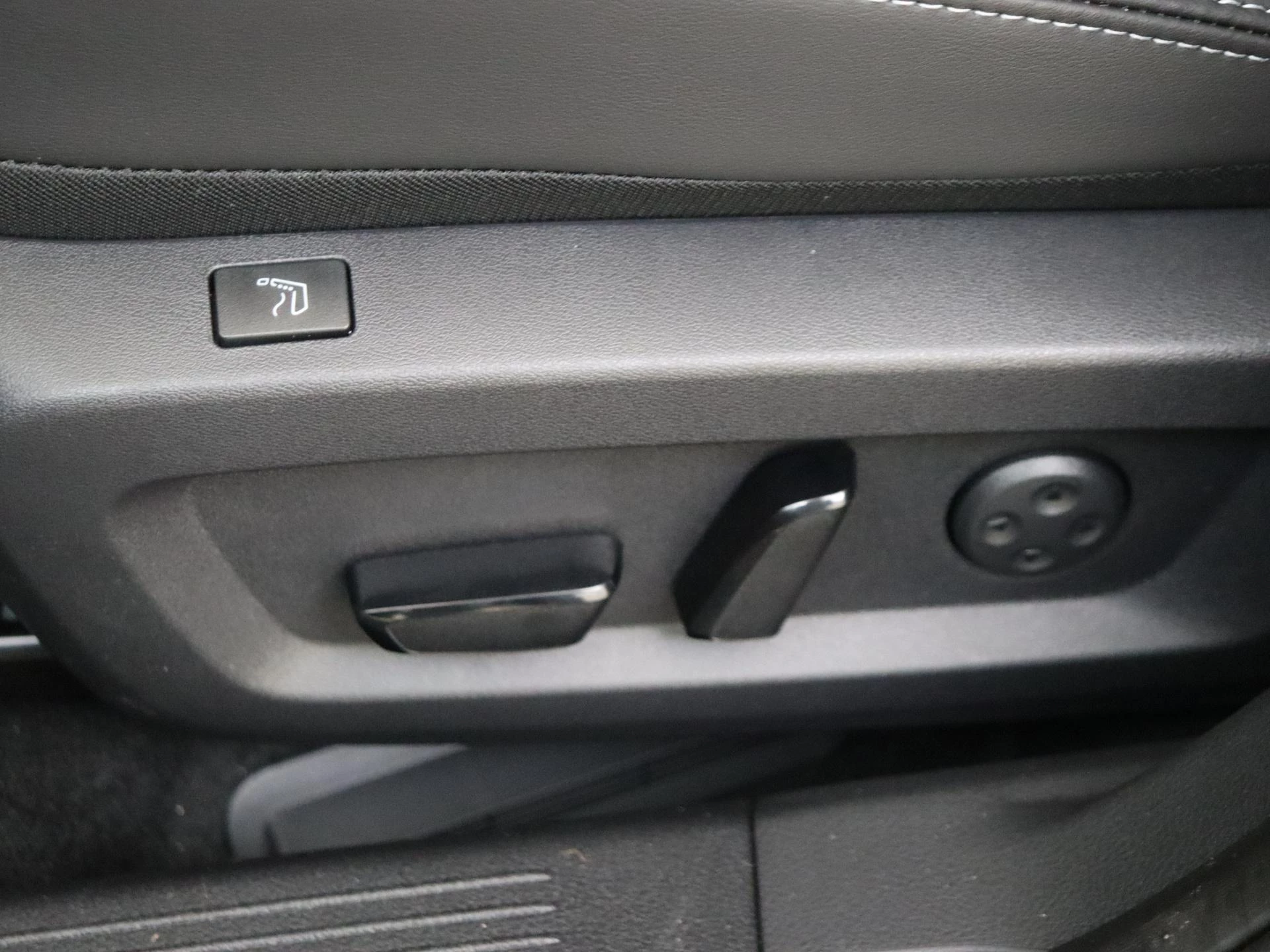 Nissan-QASHQAI-image-23