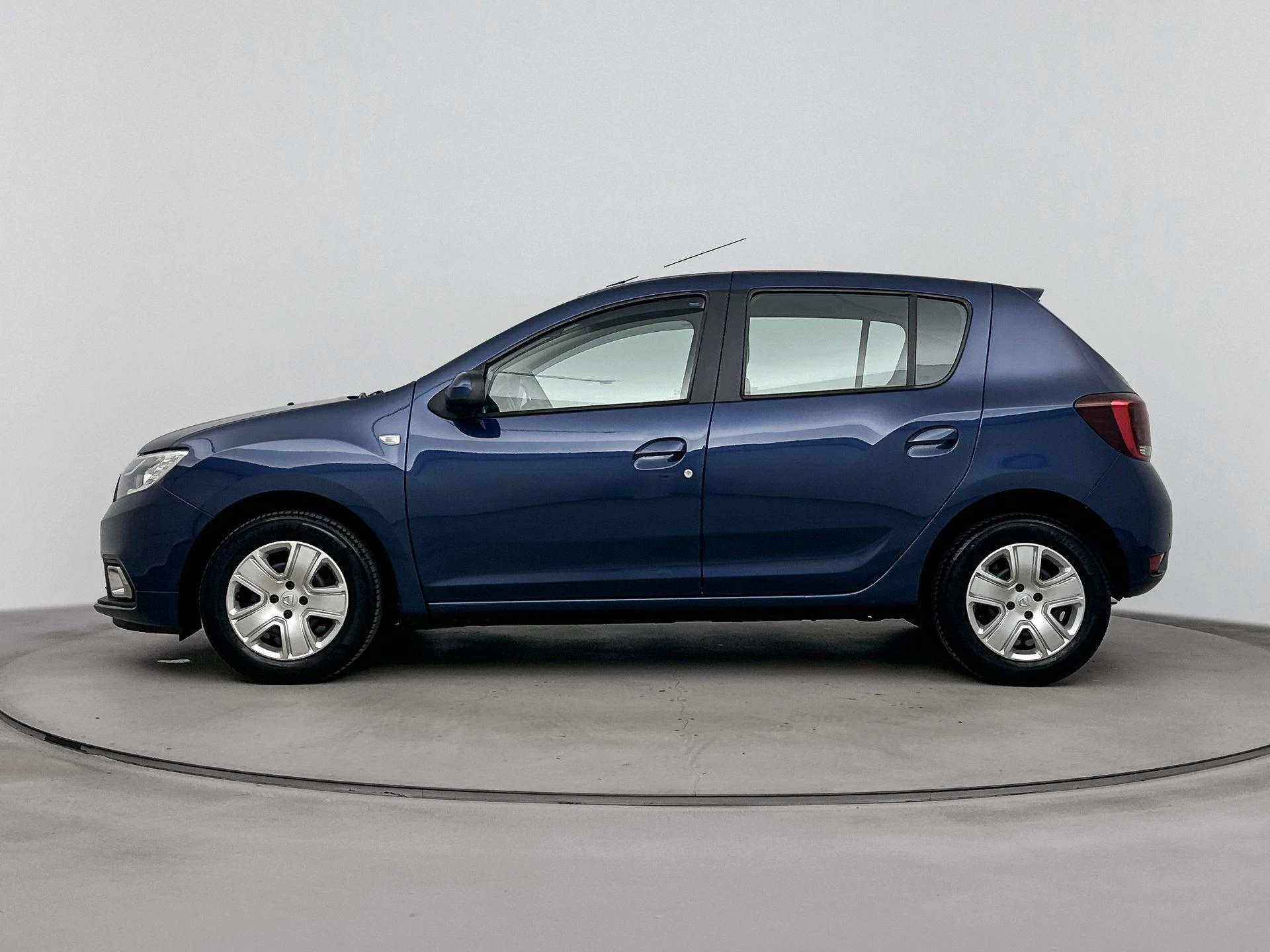 Dacia-Sandero-image-2