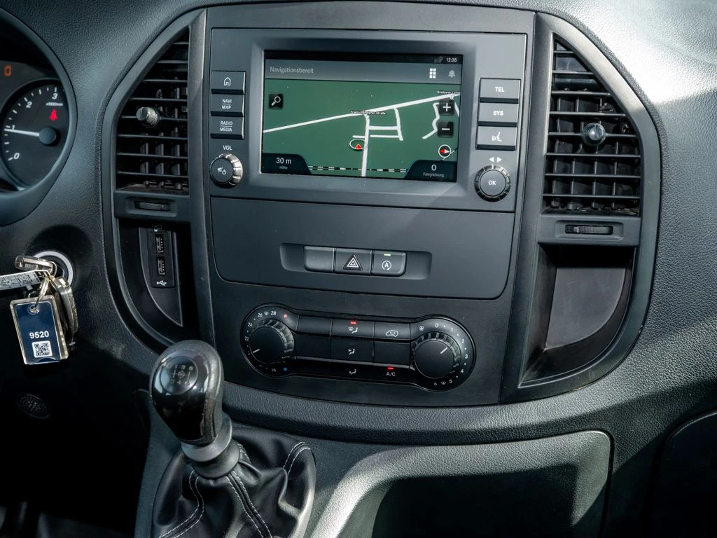 Mercedes-Benz-Vito 114-image-9