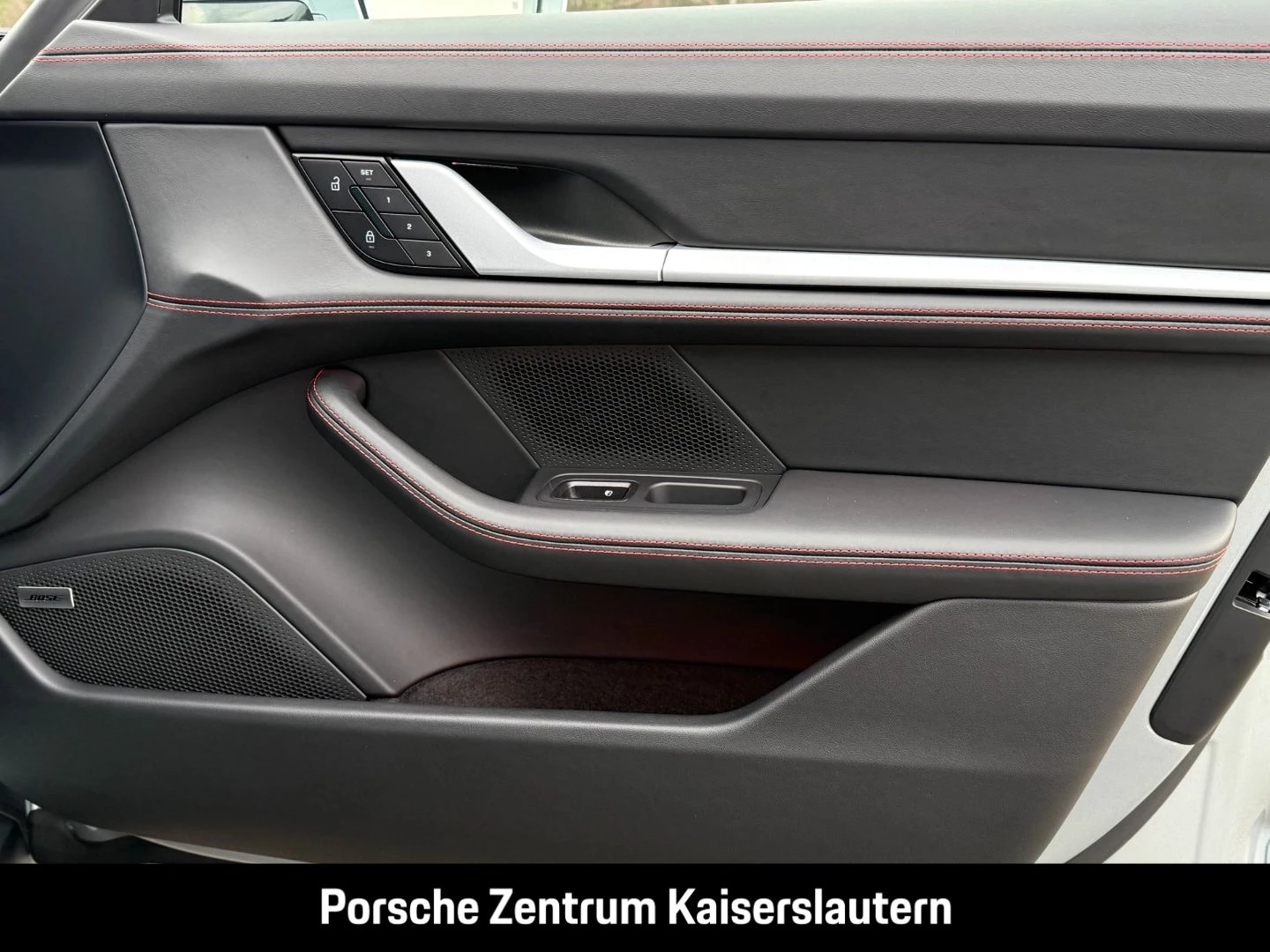 Porsche Taycan GTS Sport Turismo HA-Lenkung Active-Ride gts