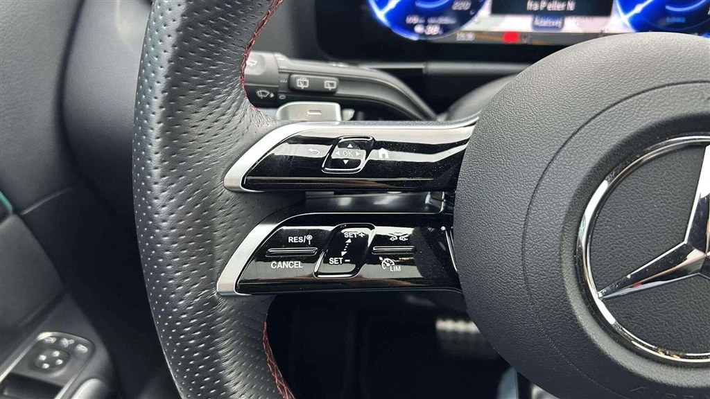Mercedes-Benz-EQA-image-11