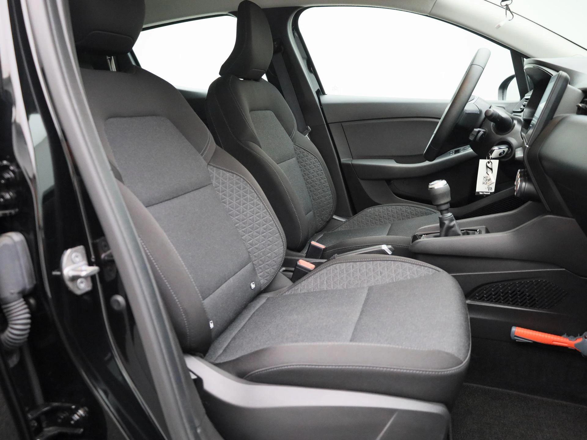 Renault-Clio-image-30