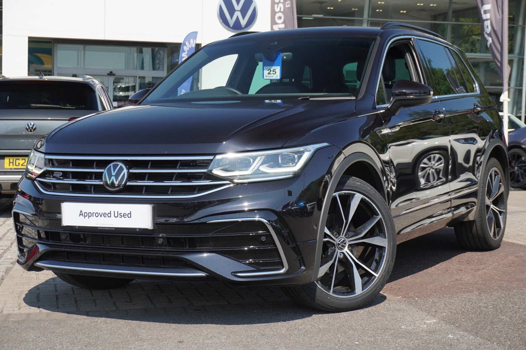 Volkswagen-Tiguan-image-43
