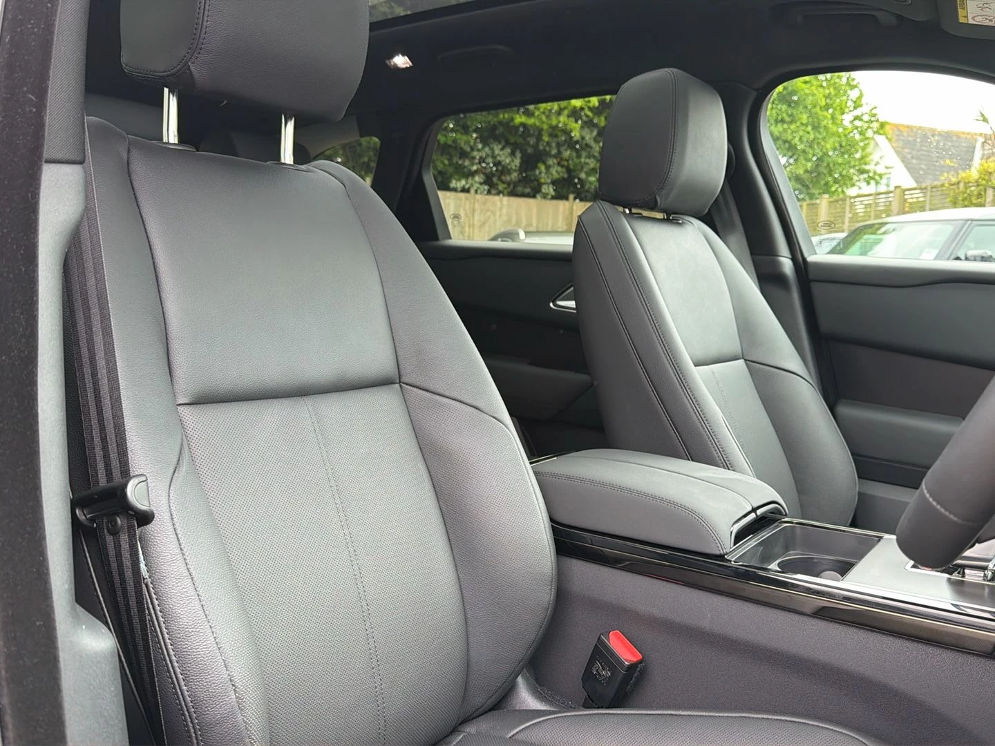 Land Rover Range Rover Velar, image 16