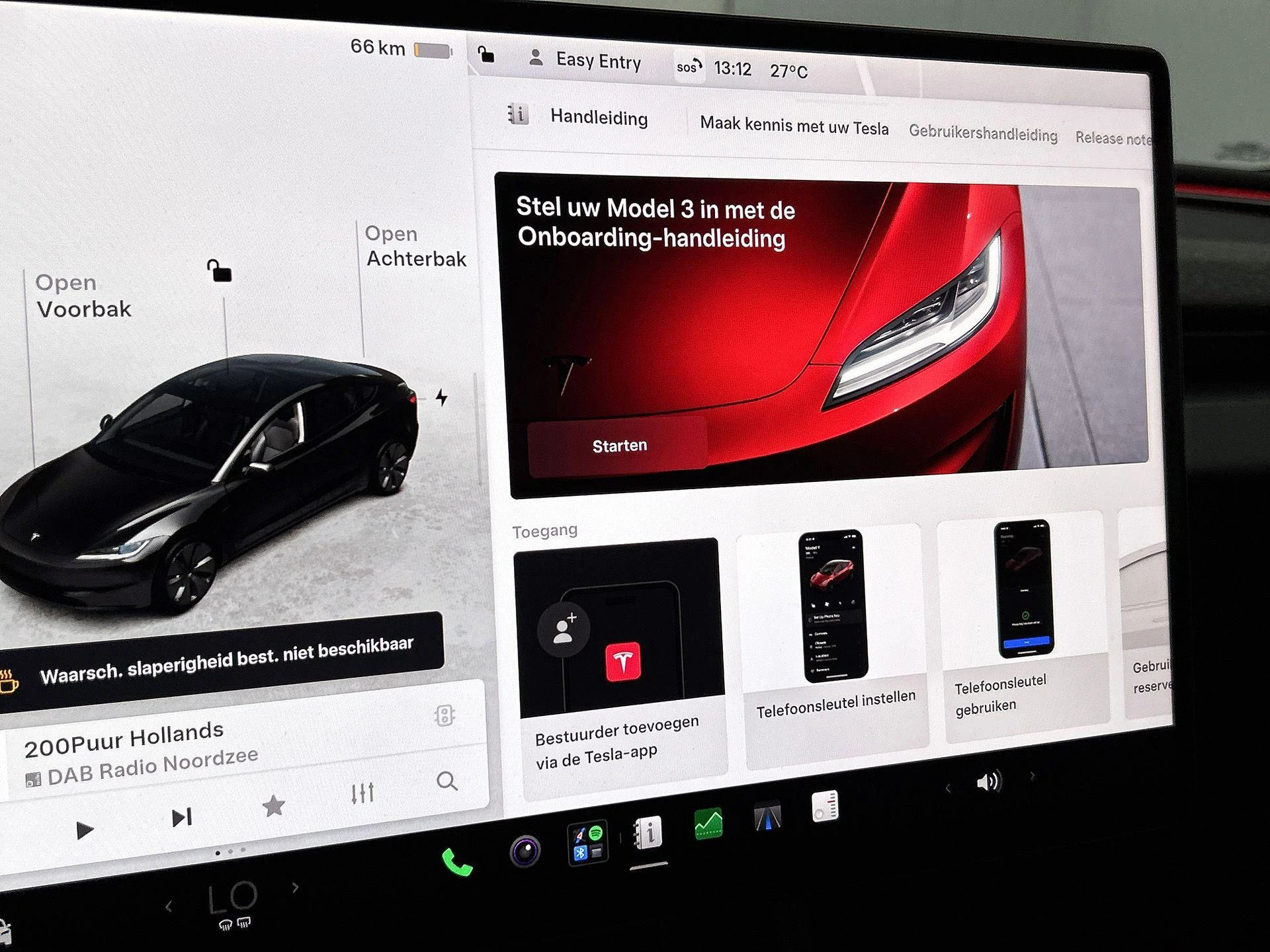 Tesla-Model 3-image-11