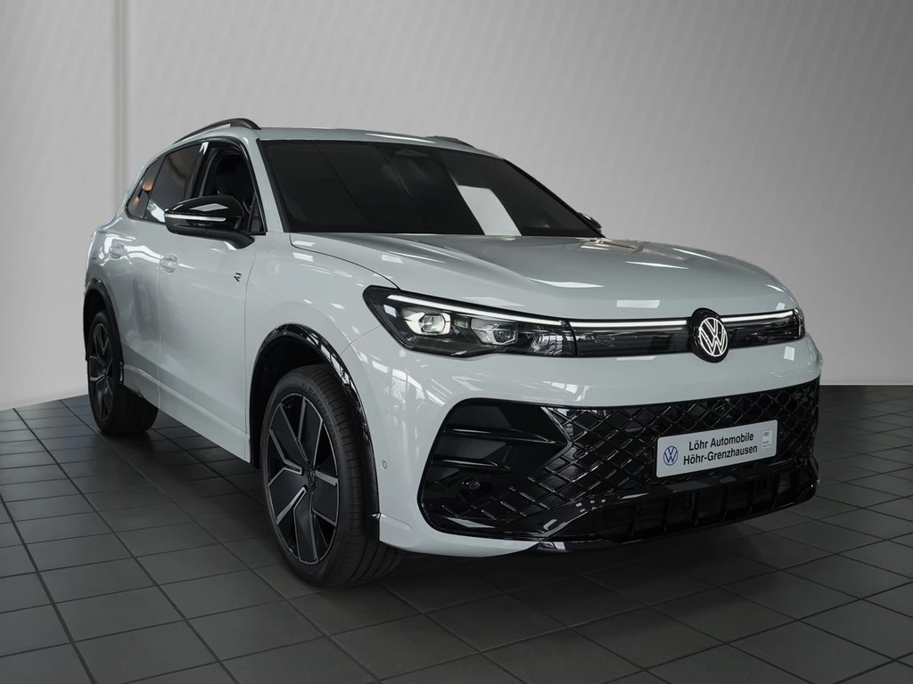 Volkswagen Tiguan R-Line 1,5 l eHybrid OPF 110 kW (150 PS) / 85 kW (115 PS) 6-Gang-Doppelkupplungsgetriebe DSG
