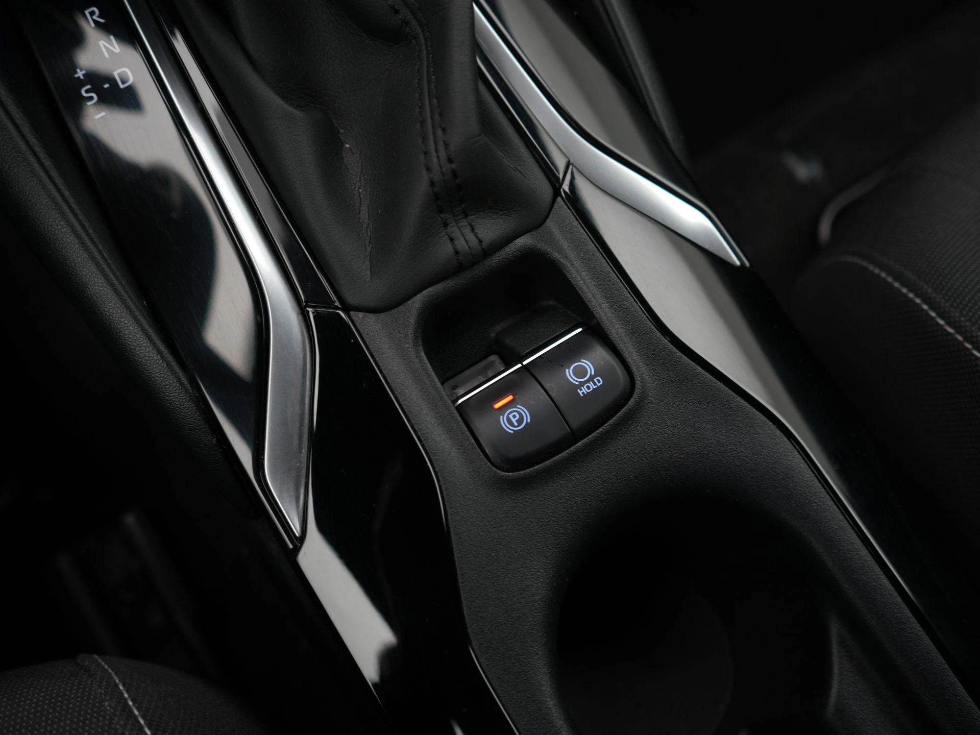 Toyota-Corolla Touring Sports-image-26