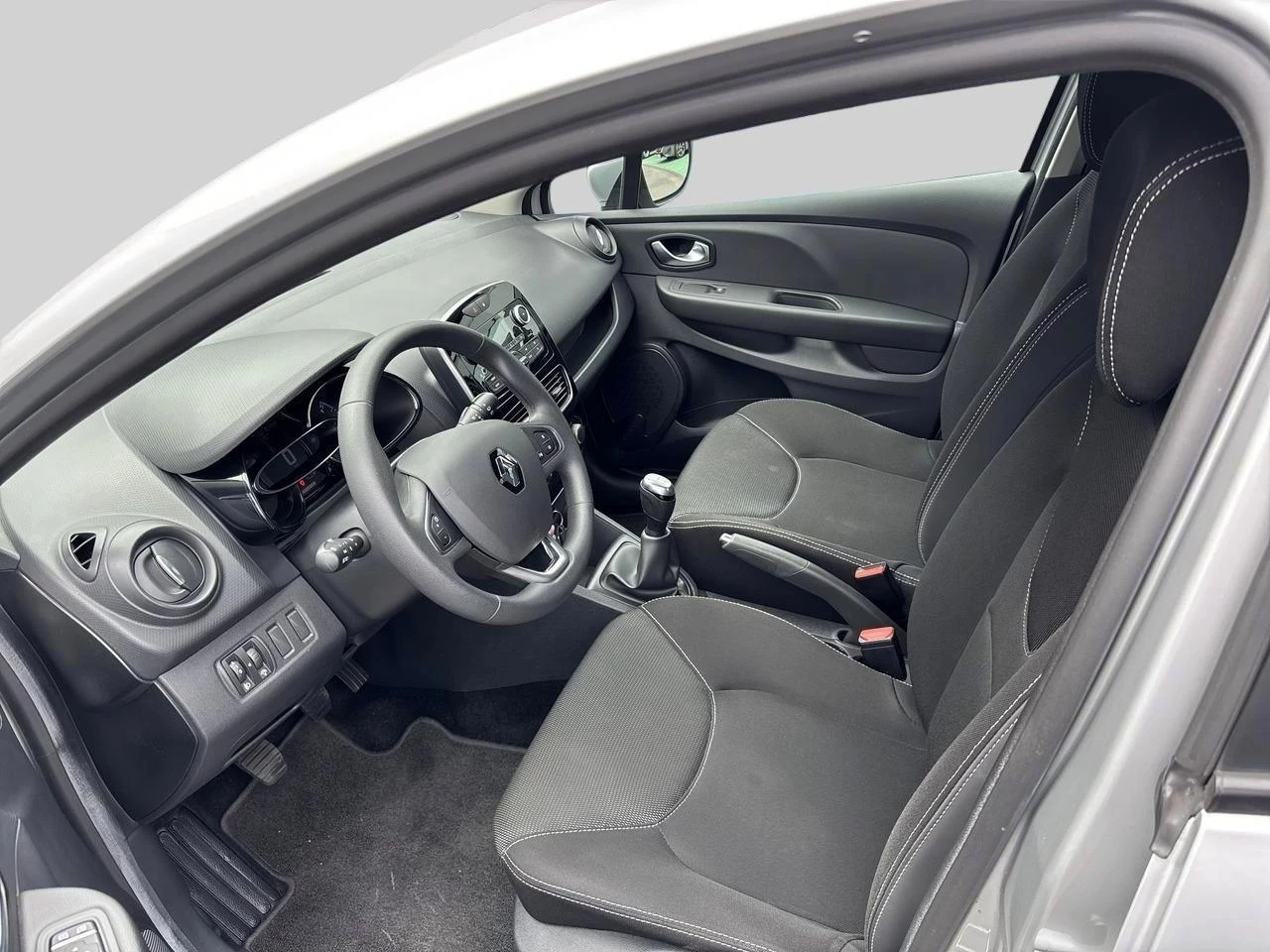 Renault Clio 1.2 16V Authentique