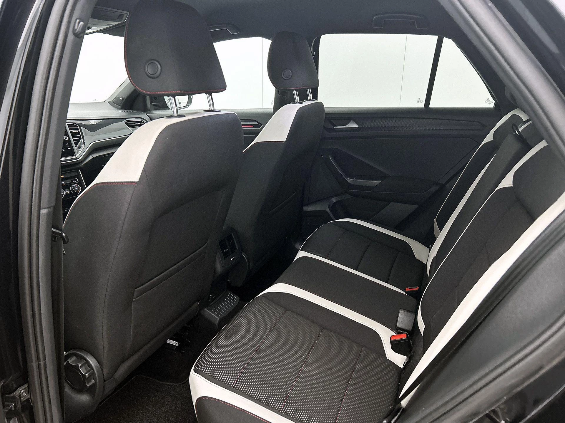 Volkswagen T-Roc 1.5 TSI Sport | 150 PK |