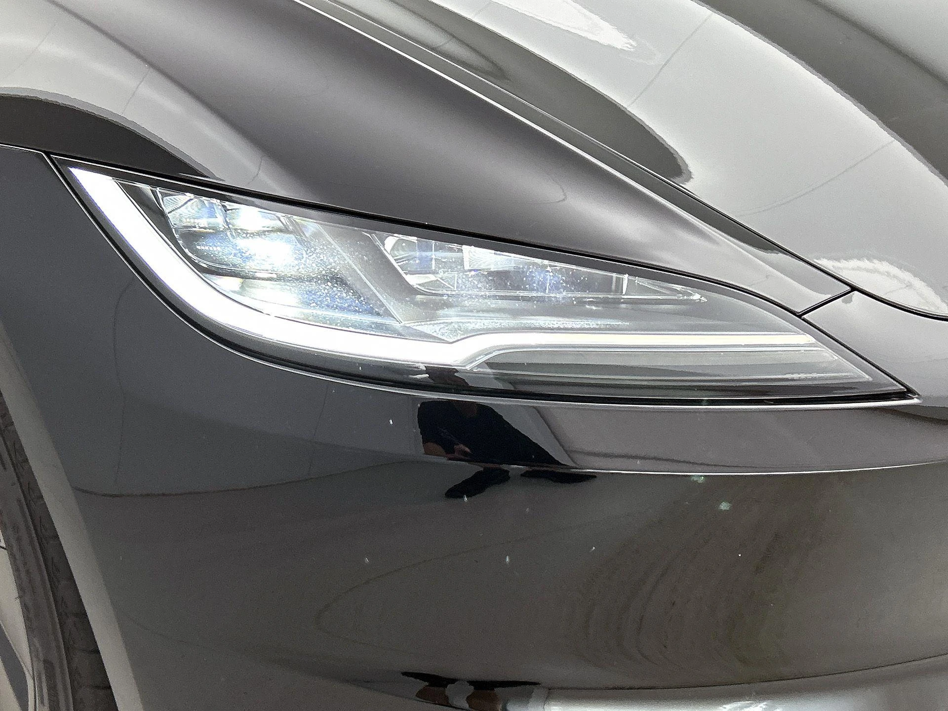 Tesla-Model 3-image-25