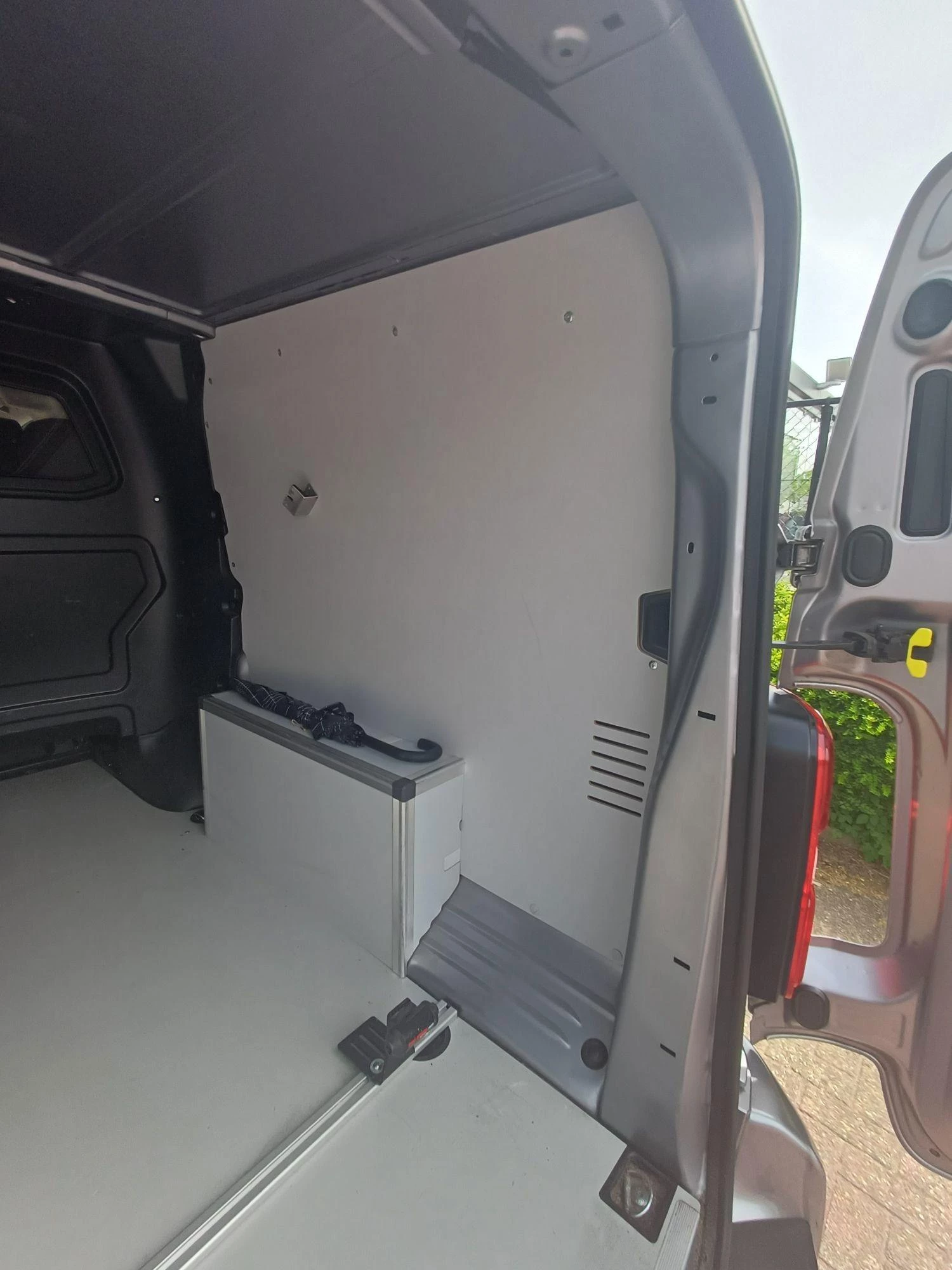 Opel Vivaro 2.0 Turbo 90kW Edition DC L3H1 29