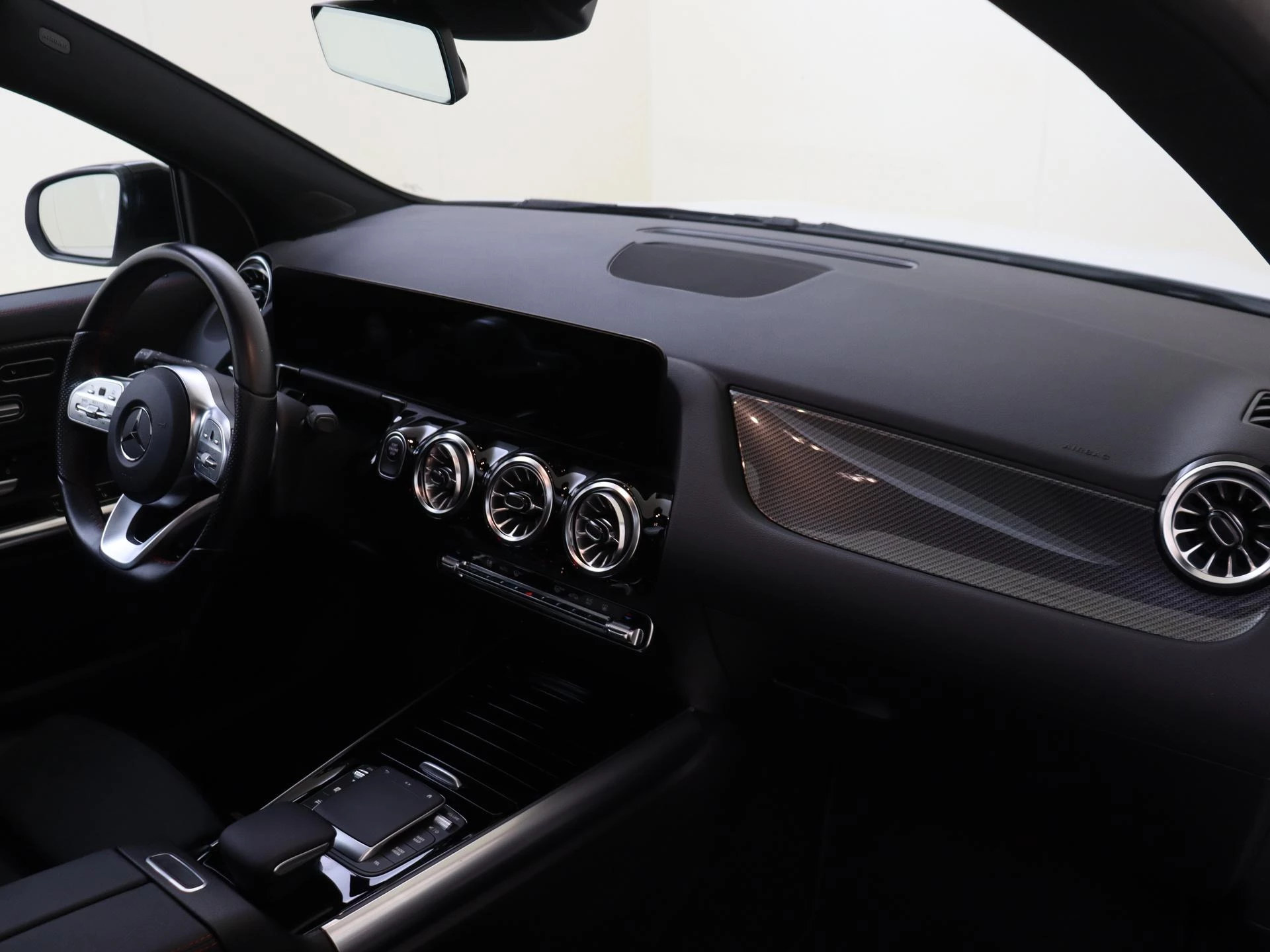Mercedes-Benz GLA 250 e Business Solution AMG Limited