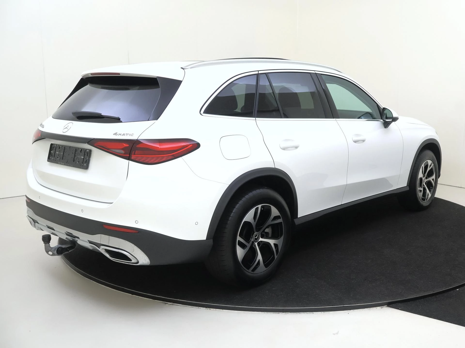 Mercedes-Benz GLC 300e 4MATIC Luxury Line