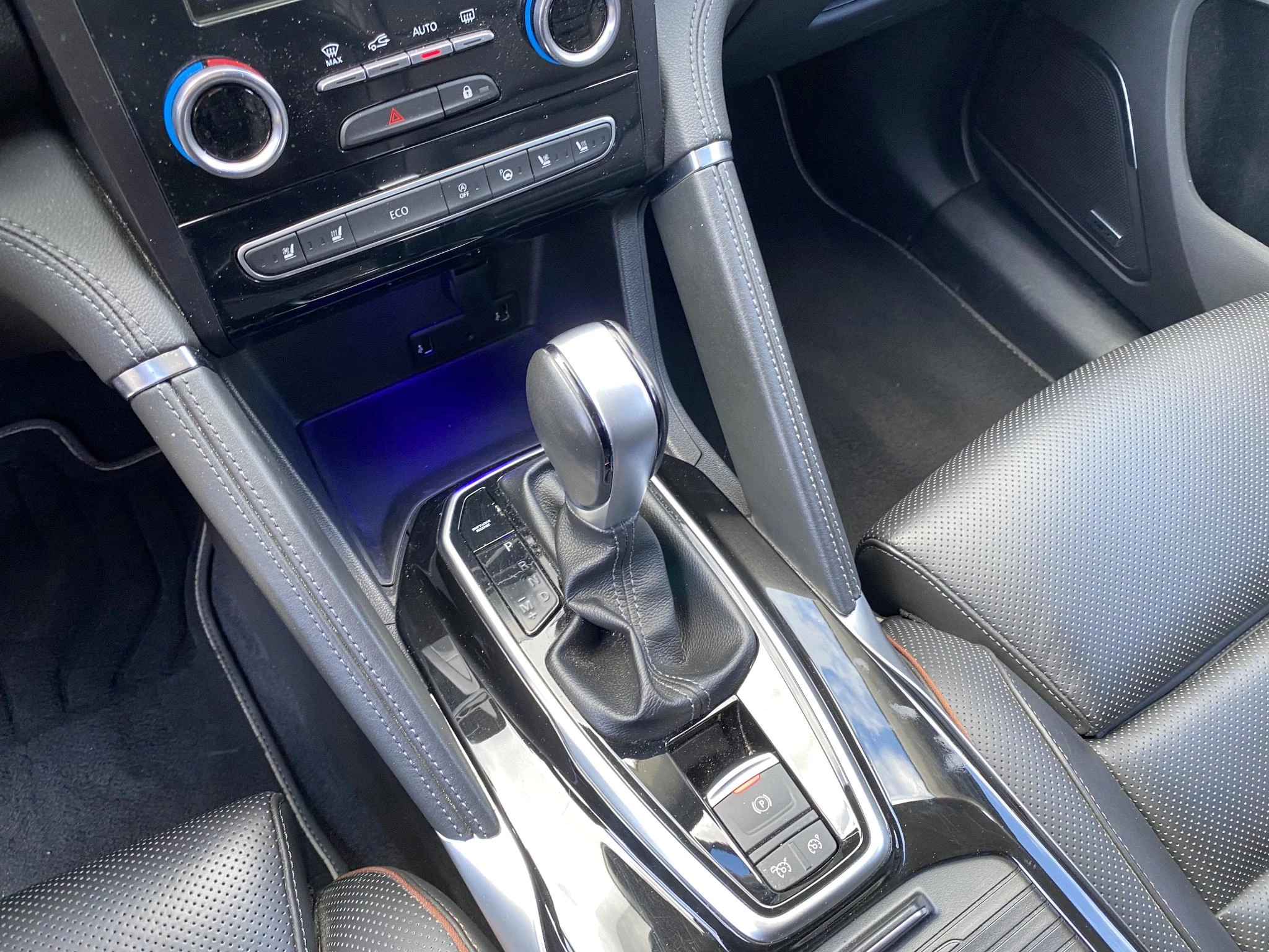 Renault Koleos Initiale Paris Blue dCi 150 X-Tronic