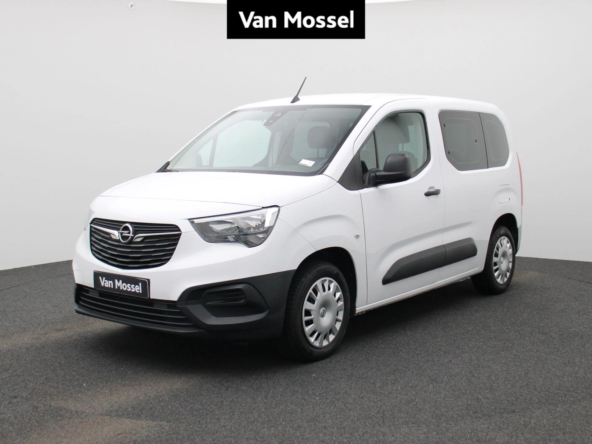 Opel-Combo Life-image-0