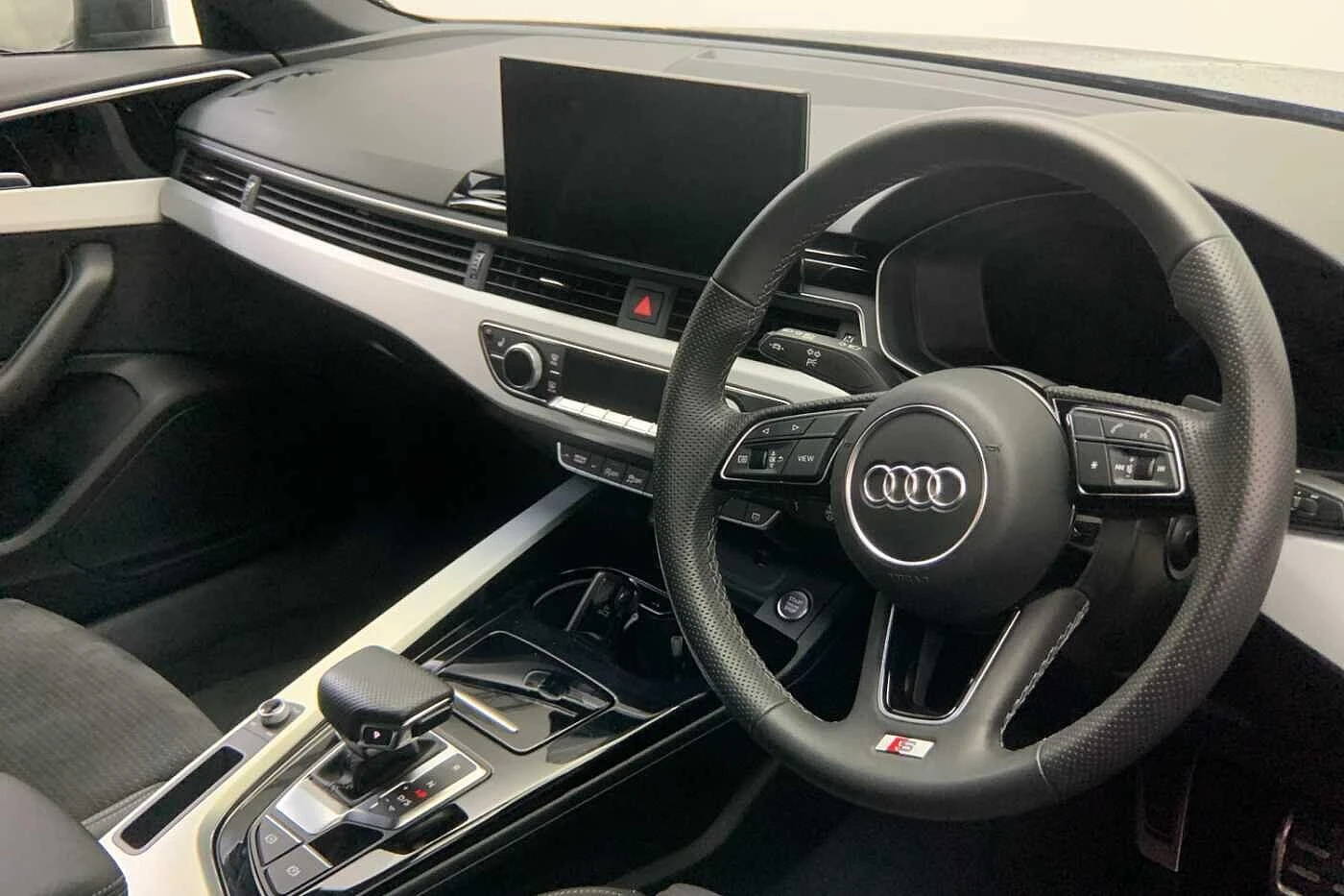 Audi-A4-image-5