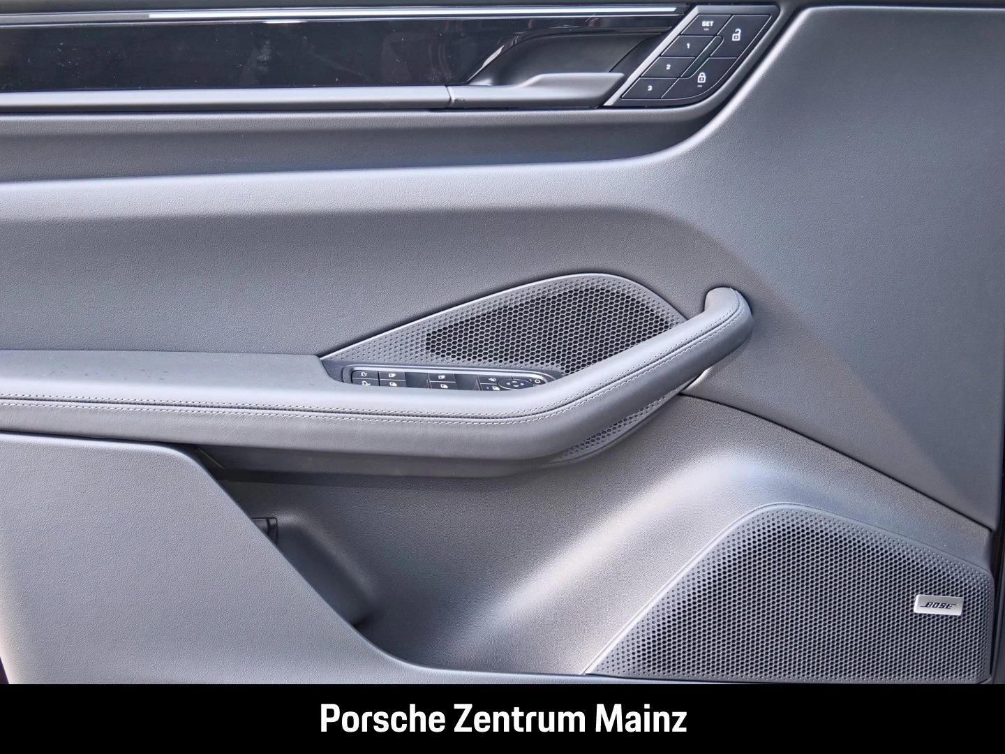 Porsche Macan 4 Surround-View Luftfederung Sitzbelüftung -