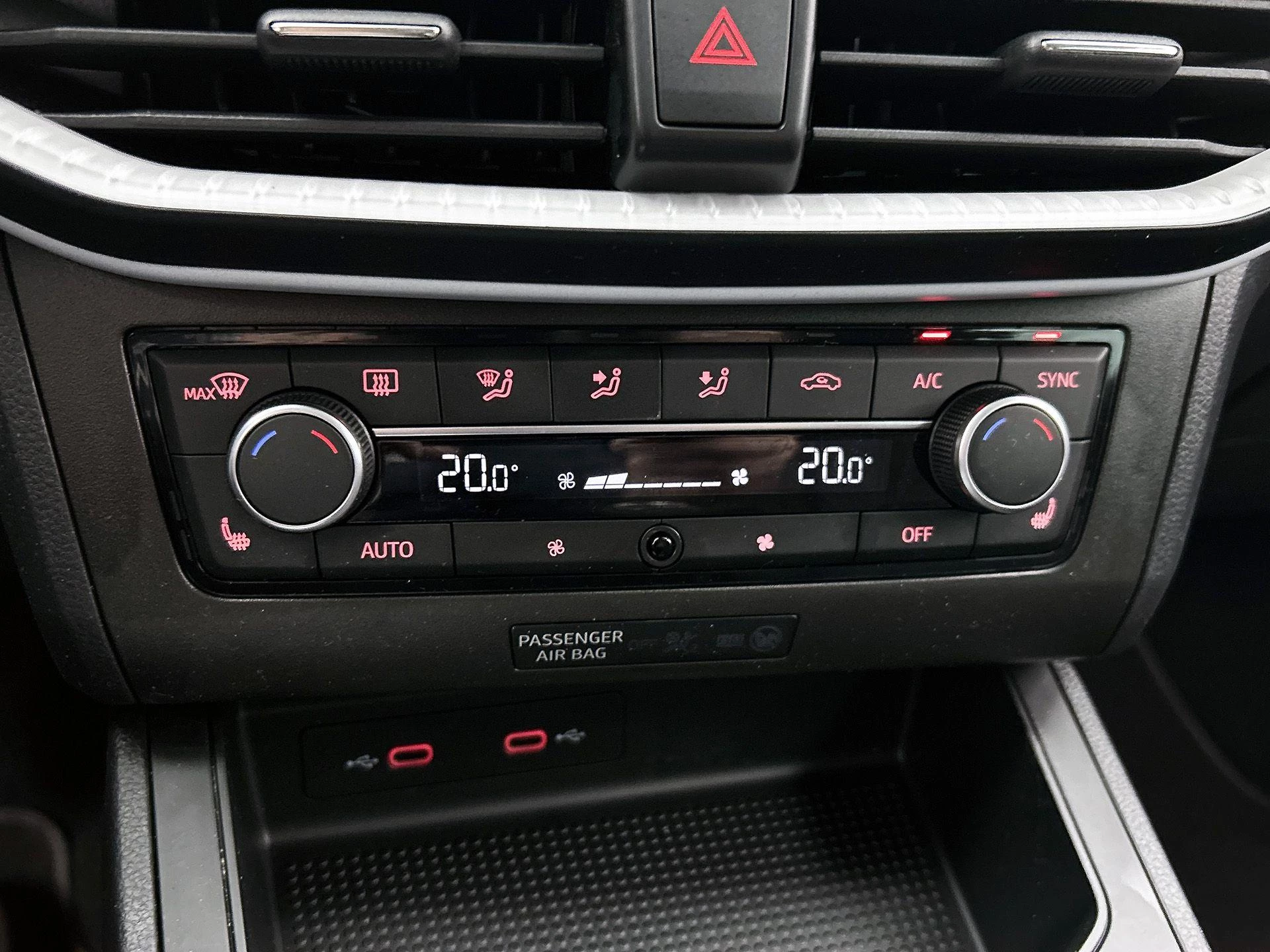 SEAT-Ibiza-image-19