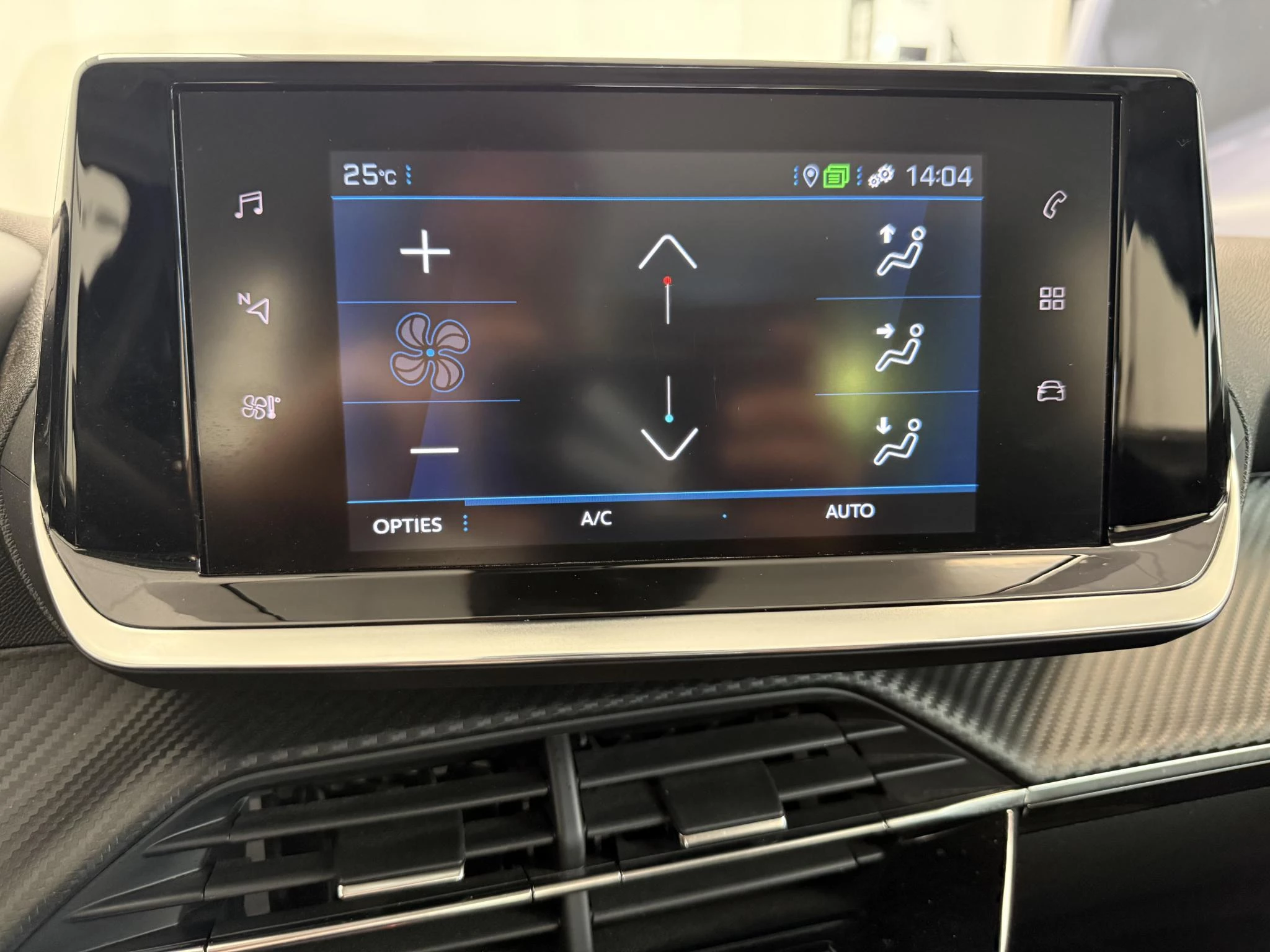 Peugeot-2008-image-15
