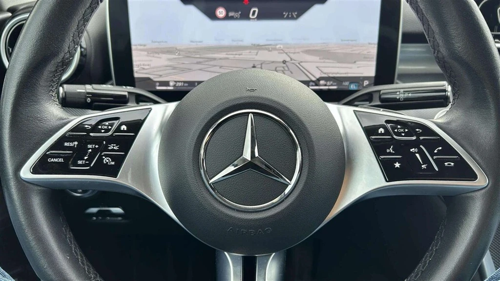 Mercedes-Benz-C-Klasse-image-13