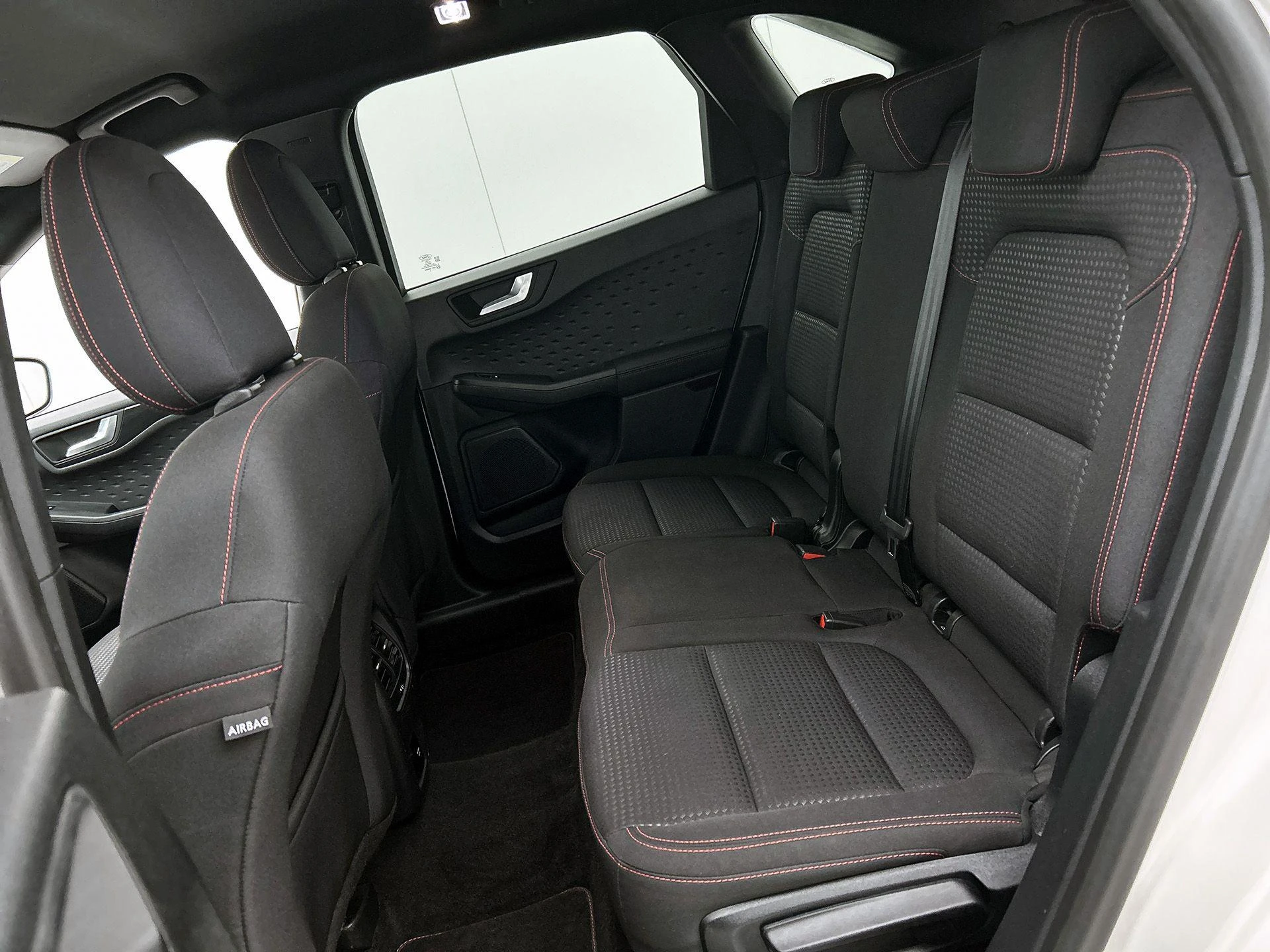 Ford-Kuga-image-25