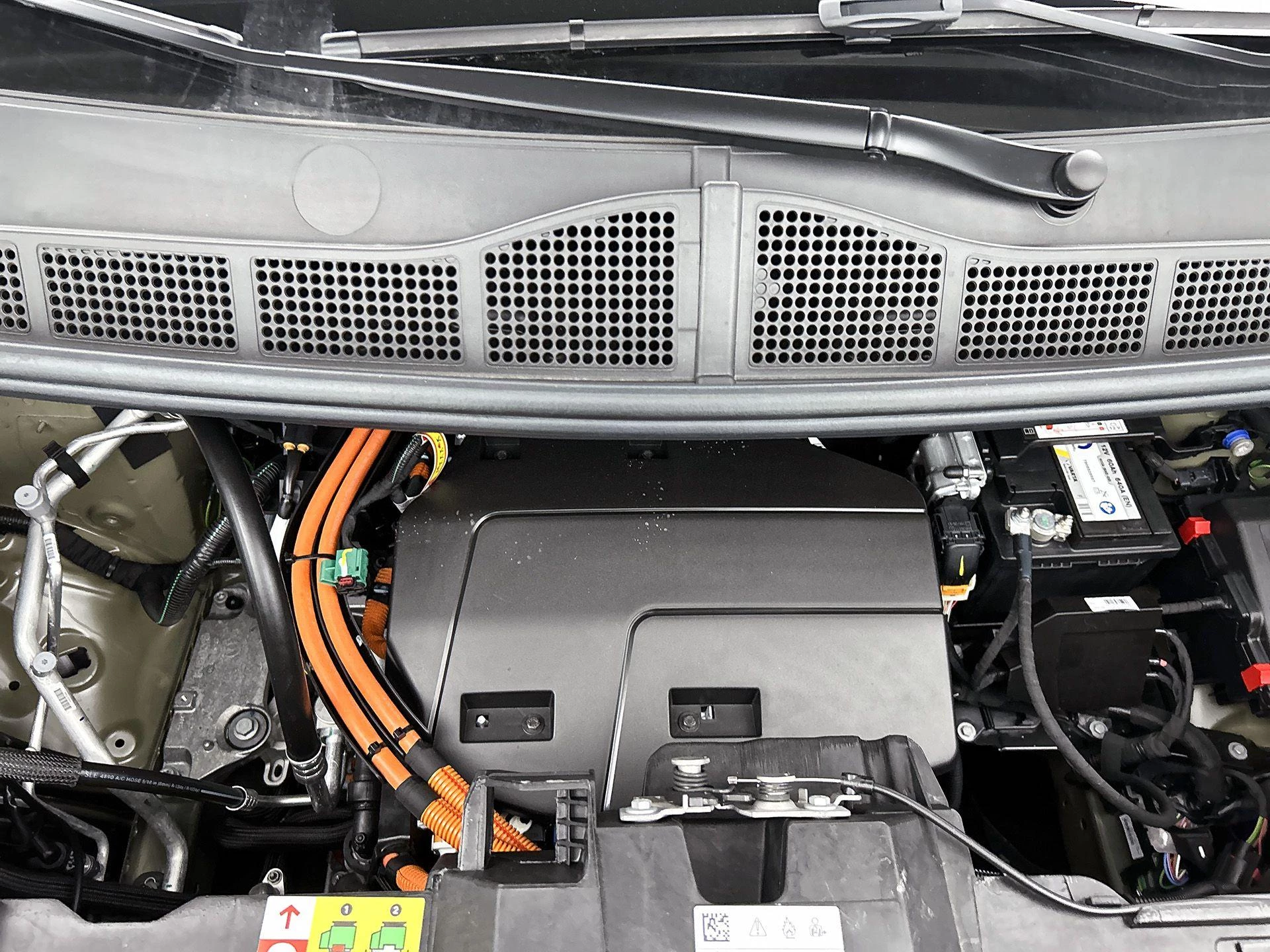 Opel-Vivaro-e-image-38