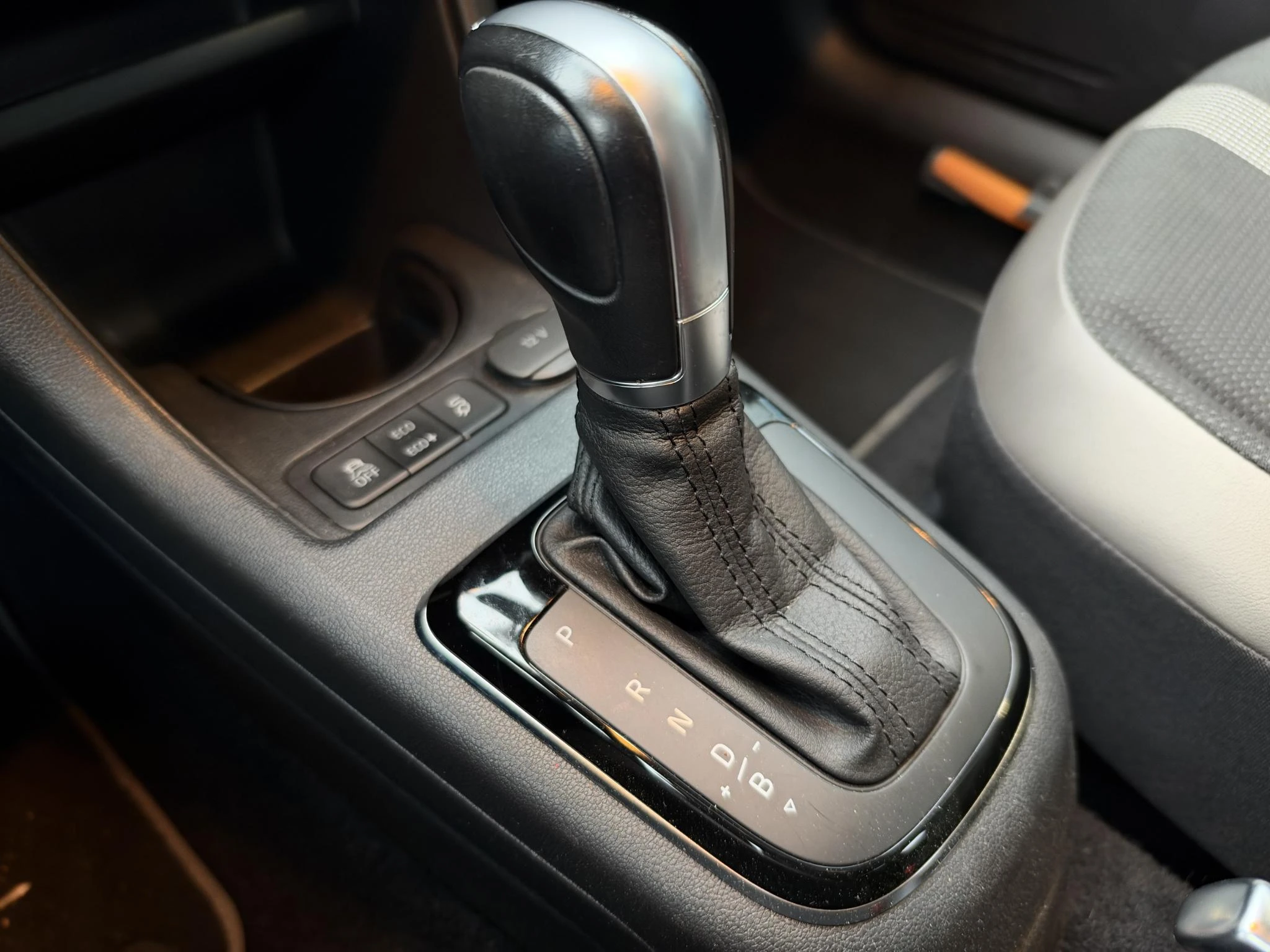 Volkswagen-e-up!-image-4