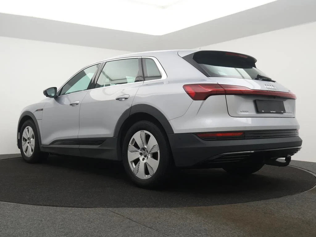 Audi-e-tron-image-6
