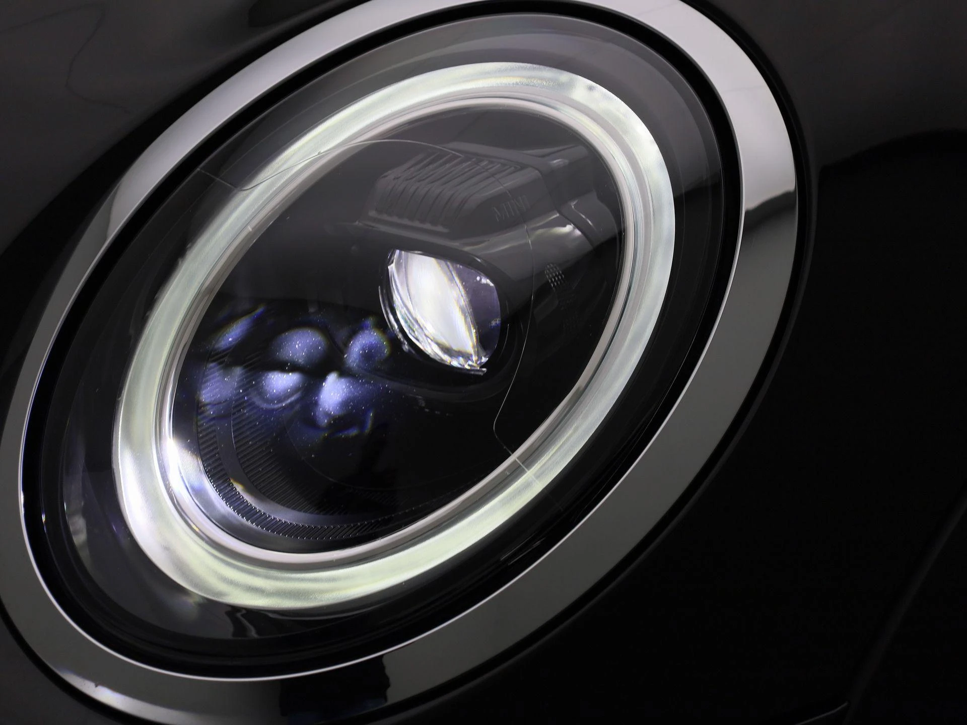 MINI-Cooper-image-12